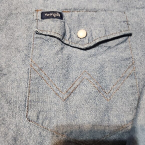 Wrangler Denim Chambray Pearl Snap mens  Button Up Shirt Size XL - Picture 4 of 8